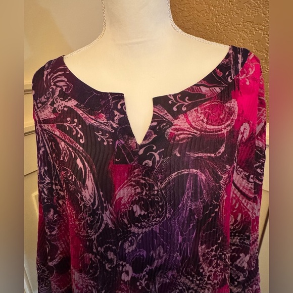 Just My Size Vibrant Pink and Purple Blouse - Picture 3 of 10